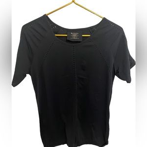 Athleta navy blue women’s size Large Nylon top